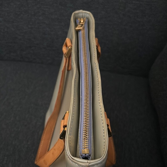 Louis Vuitton Light Sage Green Tote with Textured Leather and Structured Shape - Picture 12 of 17